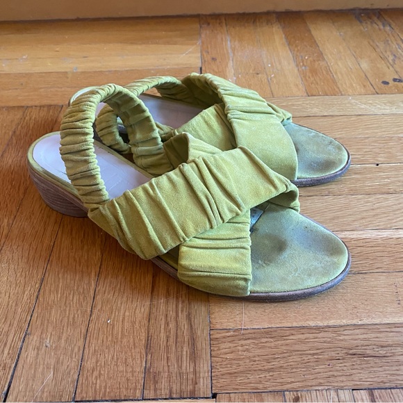 LD TUTTLE THE CANDLE - SULPHUR - Picture 7 of 15